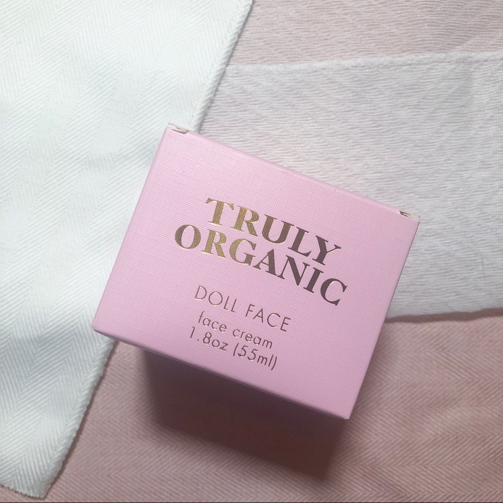 Truly Doll Skin Face Cream